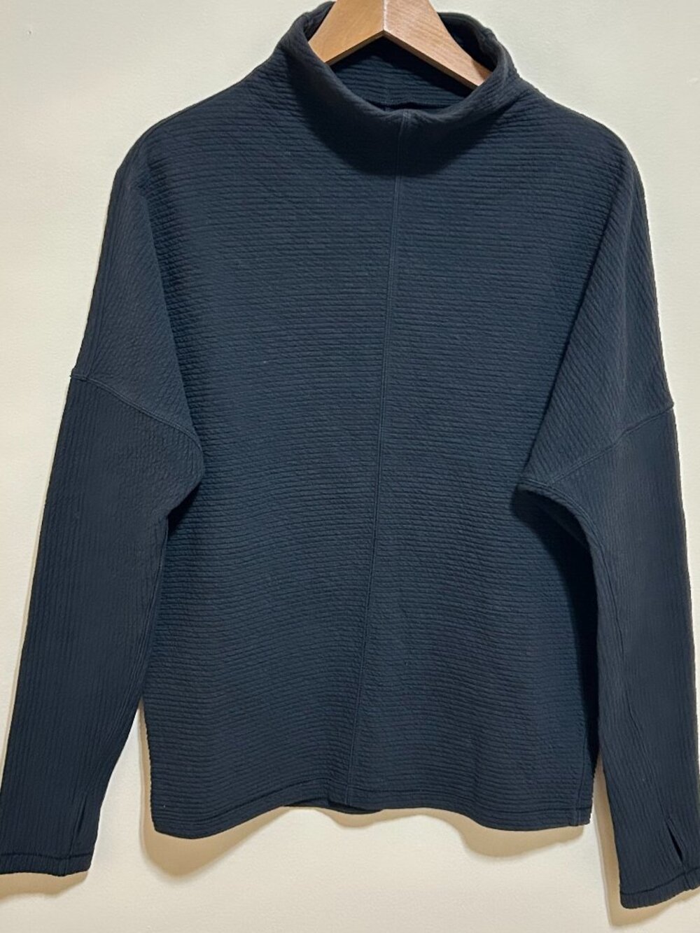 Lululemon Mockneck Dolman Sleeve Top Black Size M